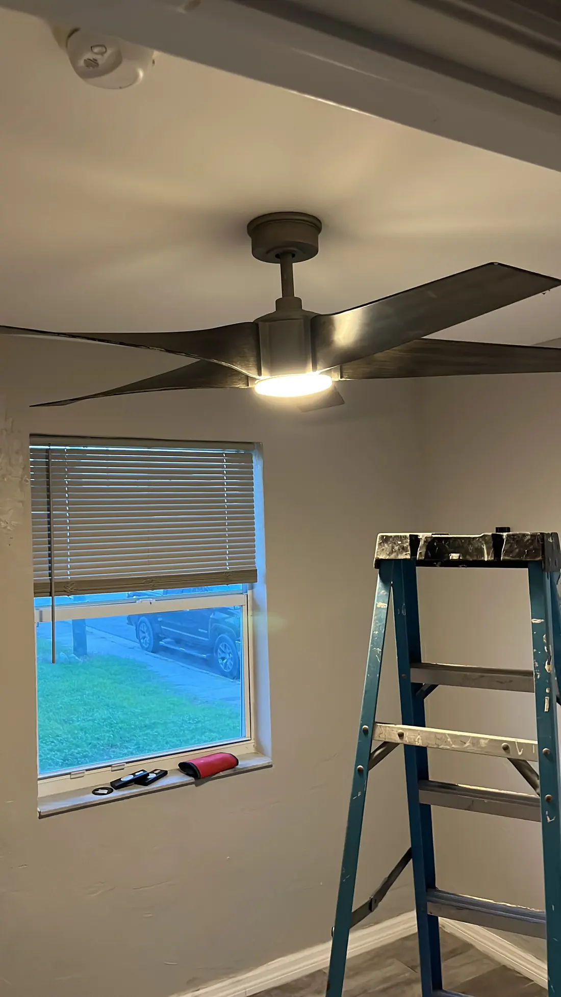 Ceiling fan with light, ready for summer